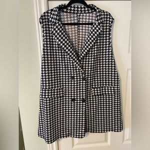 Houndstooth Vest